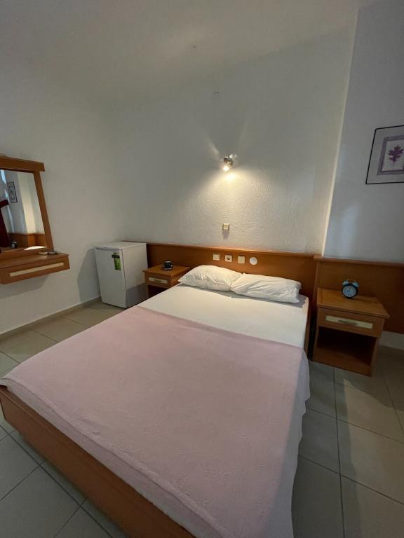 Üç Kişilik Oda,Deniz Manzaralı,Balkonlu