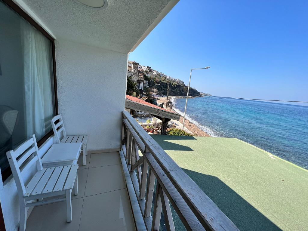 Executive Deniz Tarafı,Deniz ve Dağ Manzaralı,Balkonlu
