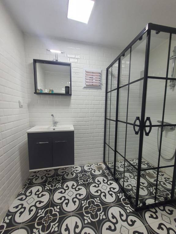 Yeşil Oda,Sokak Manzaralı,Balkonsuz