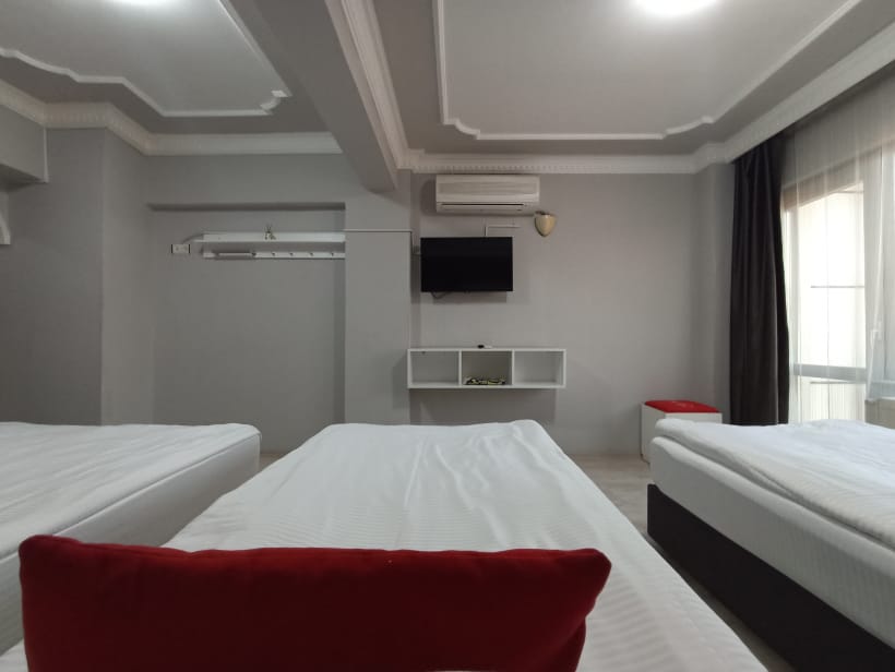 Standard Room, Street View (3 Person, Balcony)