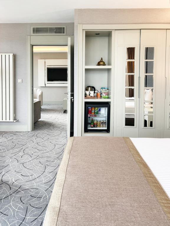 Deluxe Oda, Şehir Veya Dağ Manzaralı