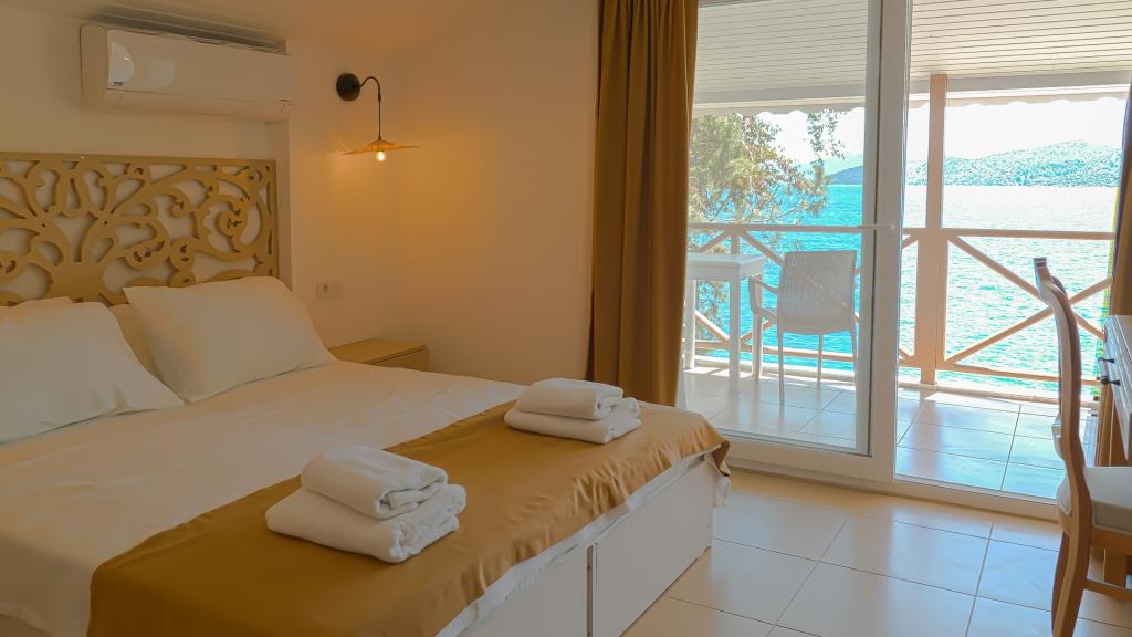 Deluxe Oda, Deniz Manzaralı (Balkonlu)