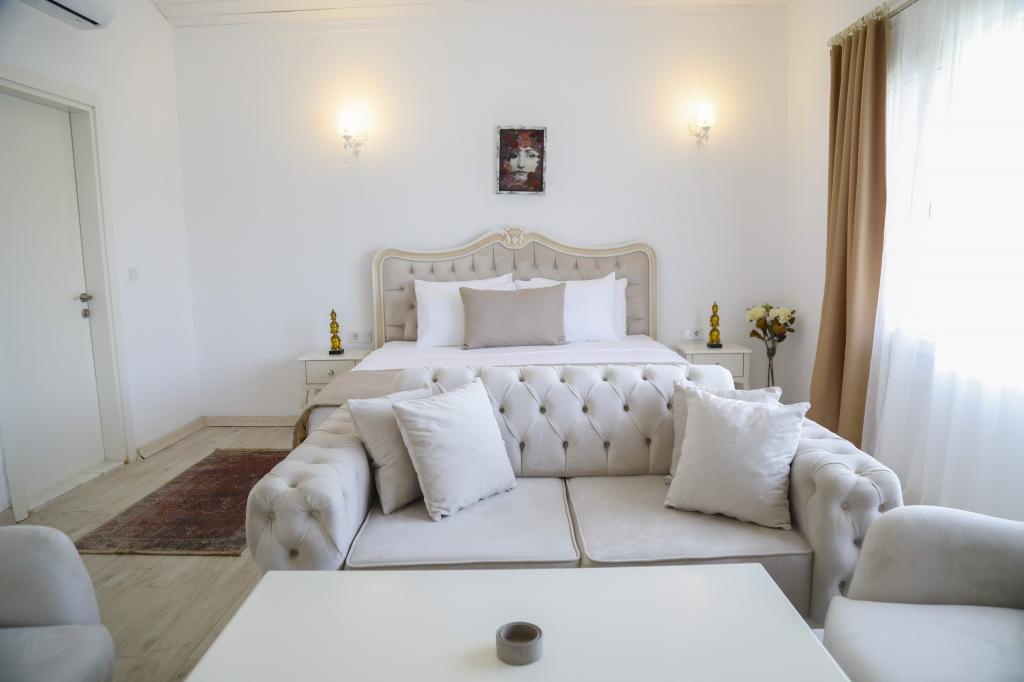 Deluxe Room, Garden View