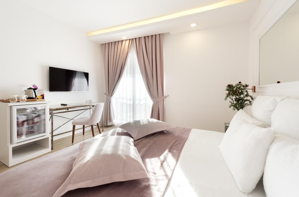 Standart Oda, Kara Manzaralı (Balkonsuz)