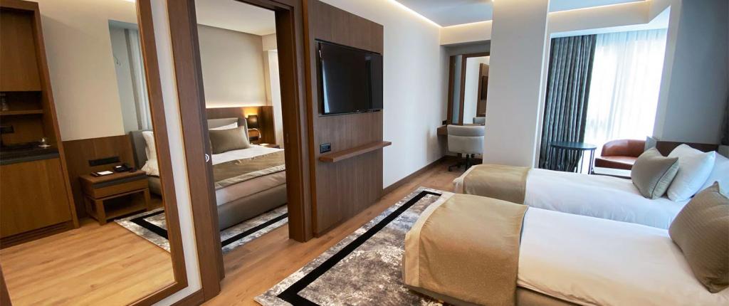 Aile Odası, Şehir Manzaralı