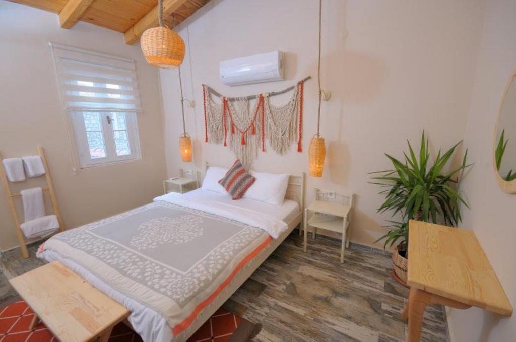 Deluxe Oda Balkonlu,Kara Manzaralı,Balkonlu