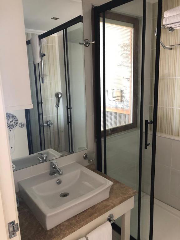 Suite,Deniz Manzaralı,Jakuzili