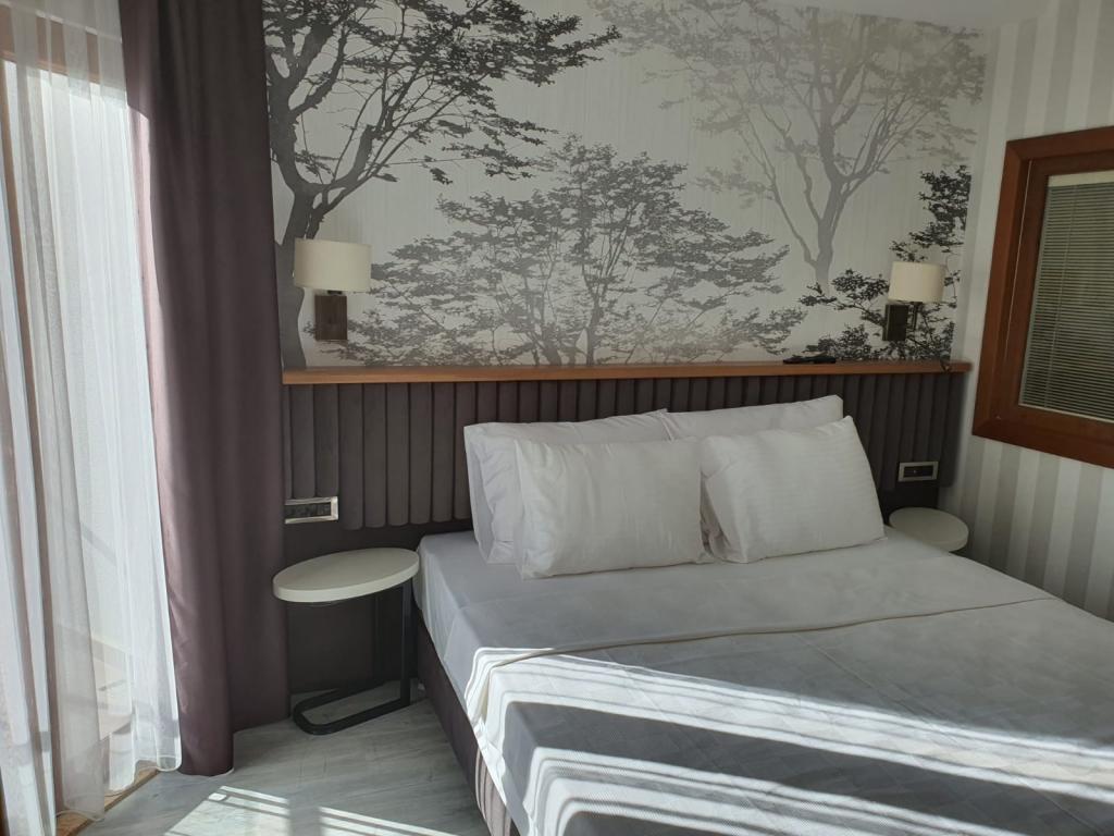Standart Oda Balkonlu,Kara Manzaralı,Balkonlu