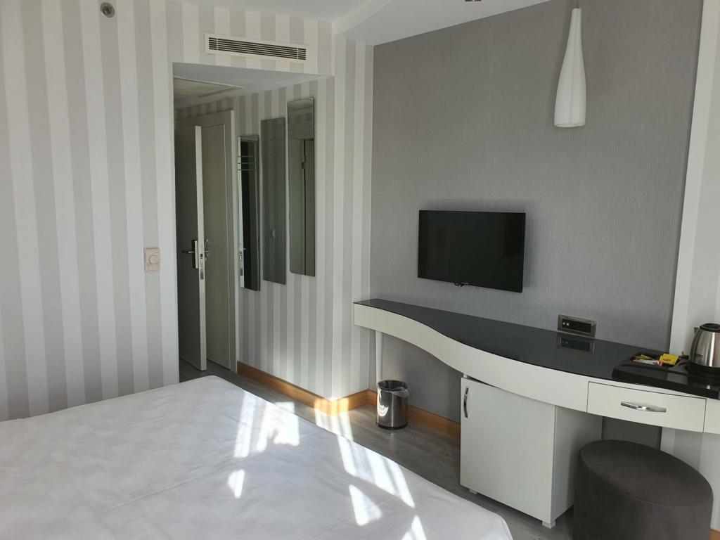 Standart Oda Balkonlu,Kara Manzaralı,Balkonlu