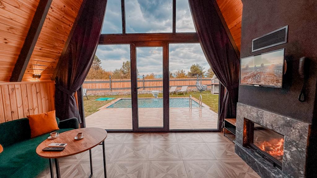 Bungalow 2+1 Apartment, Pool View