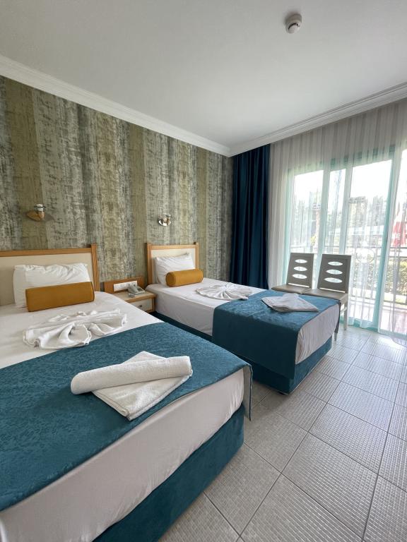 Standart Oda (3 Kişilik, Balkonlu)