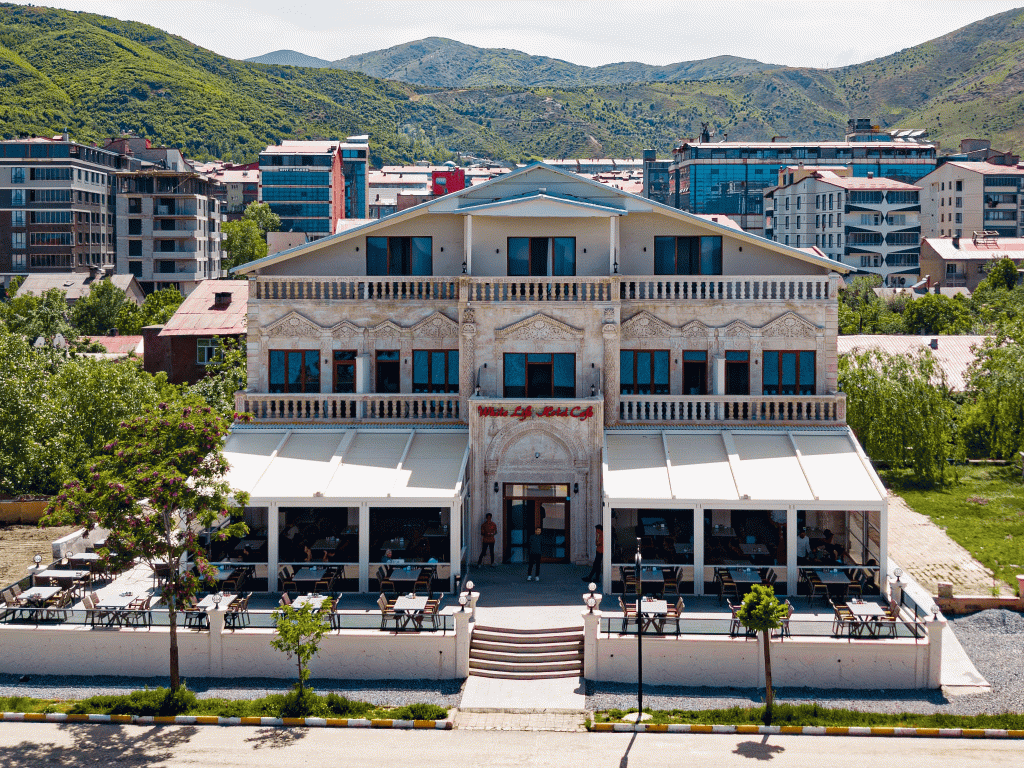 Beyaz Köşk Hotel & Cafe