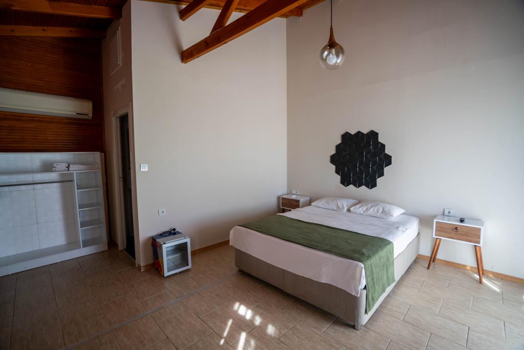 Suite Room (3 Person)