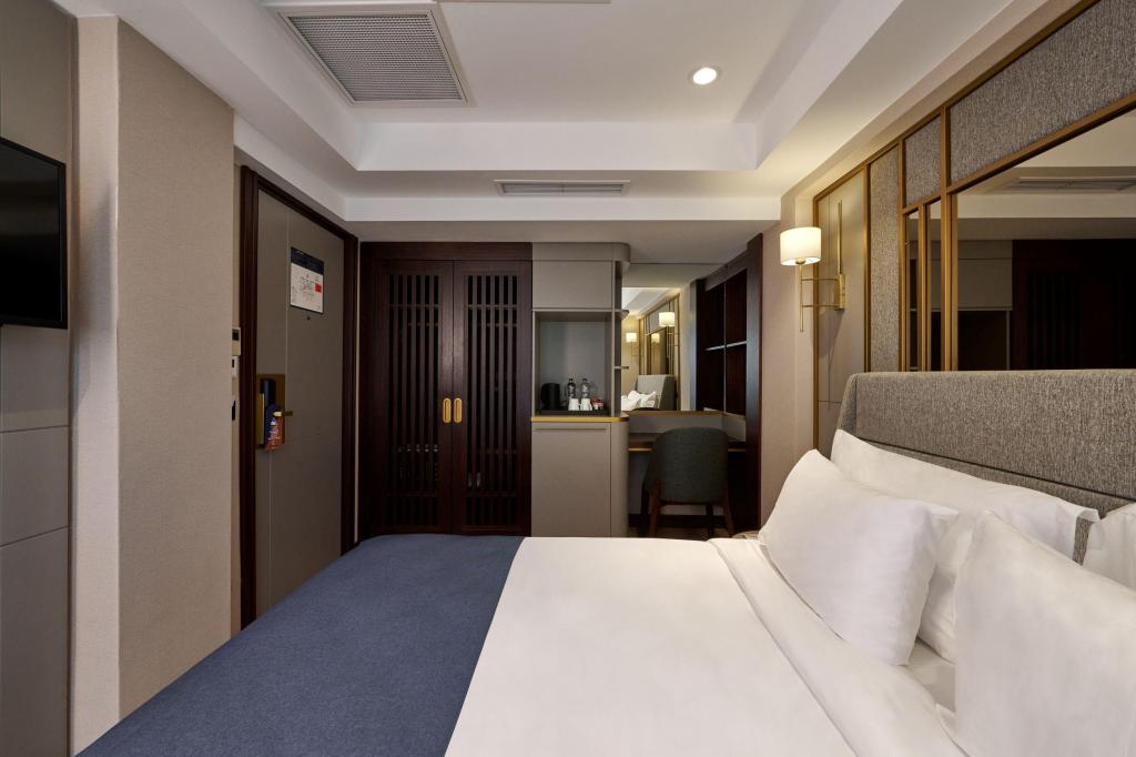 King Ekonomik Oda, Cadde Manzaralı (Sigara İçilemez)