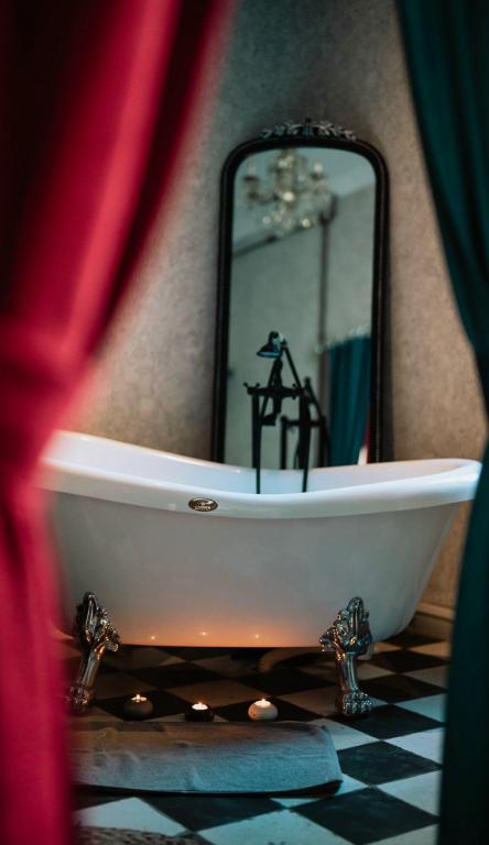 hotel-image
