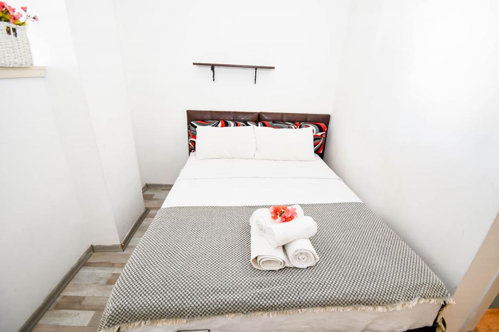 Superior Triple Room,Havuz Manzaralı,Balkon veya Teraslı