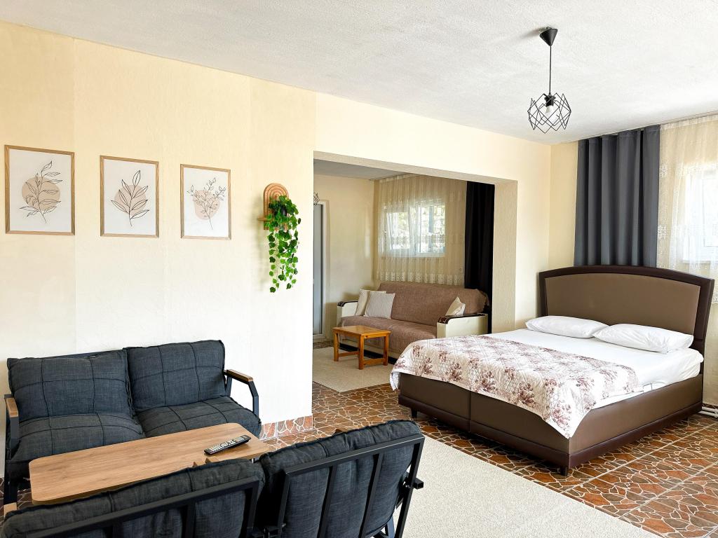 Studio Daire,Dağ Manzaralı,Bahçe Katı