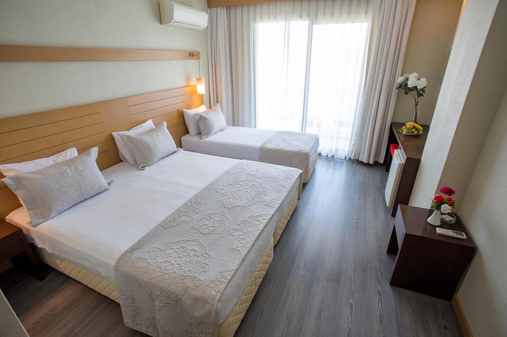 Standard Room With Balcony, Park View, With Balcony