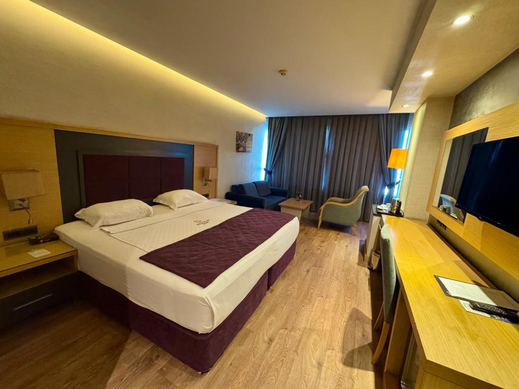 Suit Oda, Şehir Manzaralı