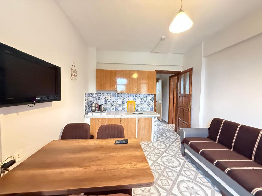 Standart Oda,Havuz ve Bahçe Manzaralı,1. Kat