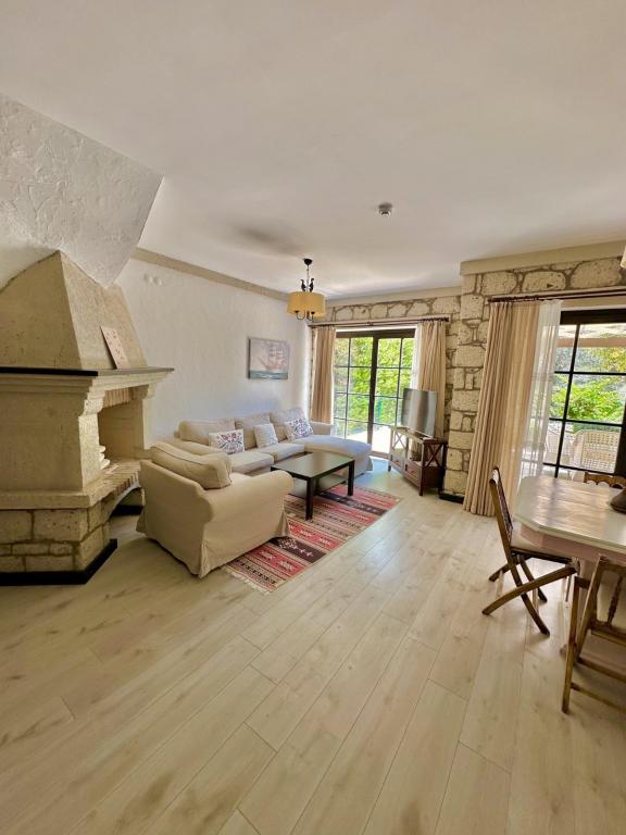 Villa,Bahçe Manzaralı,Aileye Özel