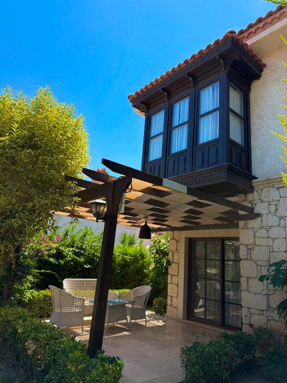 Villa,Bahçe Manzaralı,Aileye Özel
