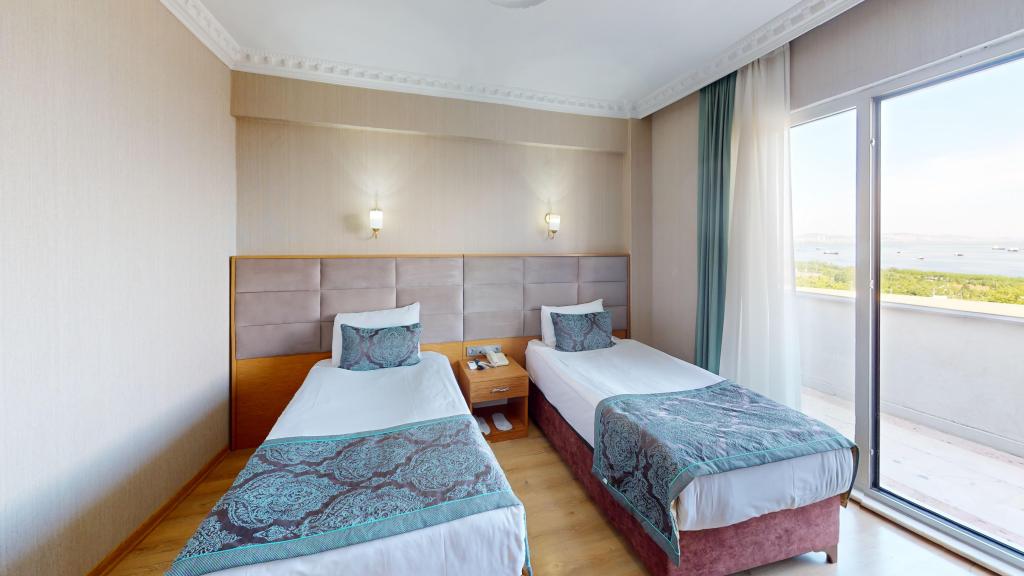 Deluxe Room, Sea View (Balcony)