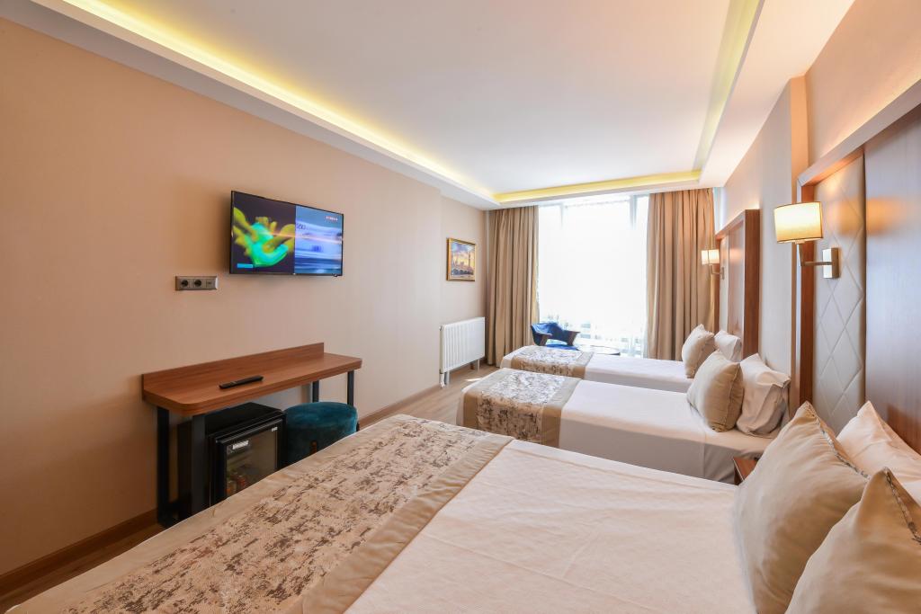 Aile Odası, Şehir Manzaralı