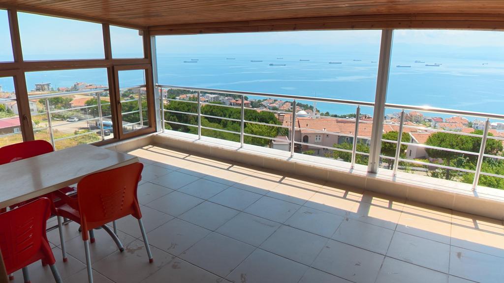 Daire-İki Yatak Odalı,Deniz Manzaralı