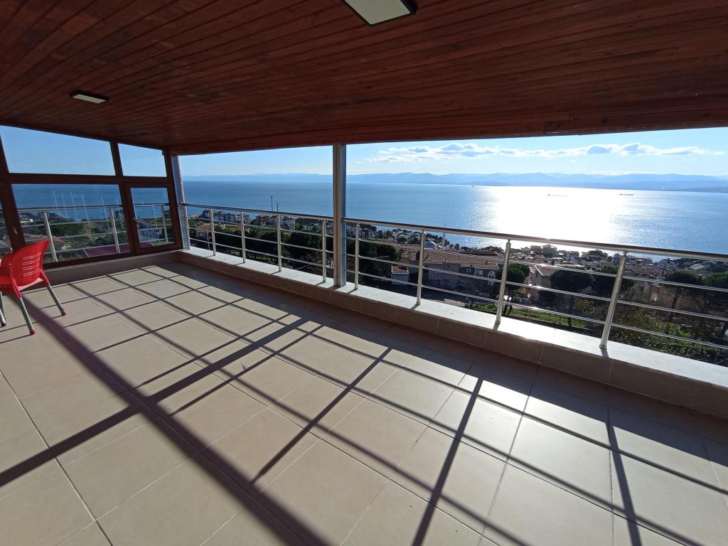 Daire-İki Yatak Odalı,Deniz Manzaralı