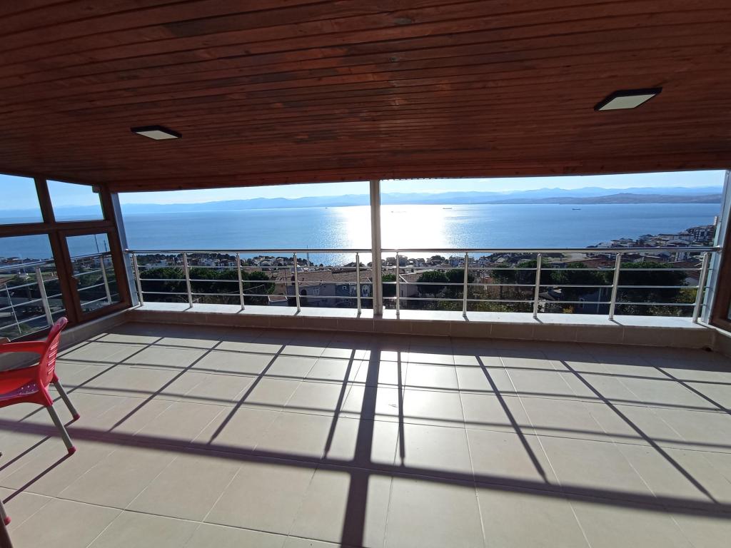 Daire-İki Yatak Odalı,Deniz Manzaralı