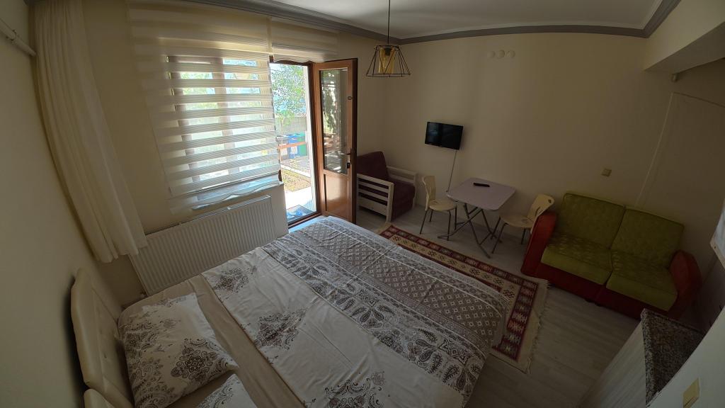Ekonomik Oda,Bahçe Manzaralı,Balkonsuz