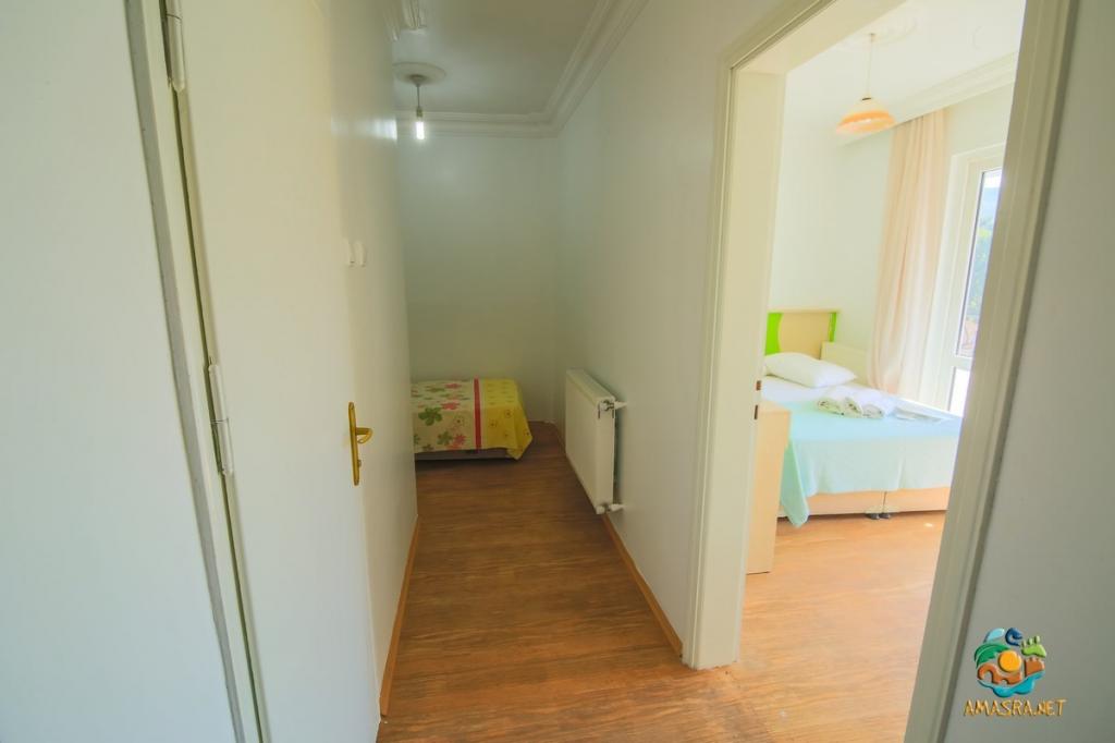 Ekonomik Aile Odası 4 Kişilik, Manzarasız, Balkonlu,