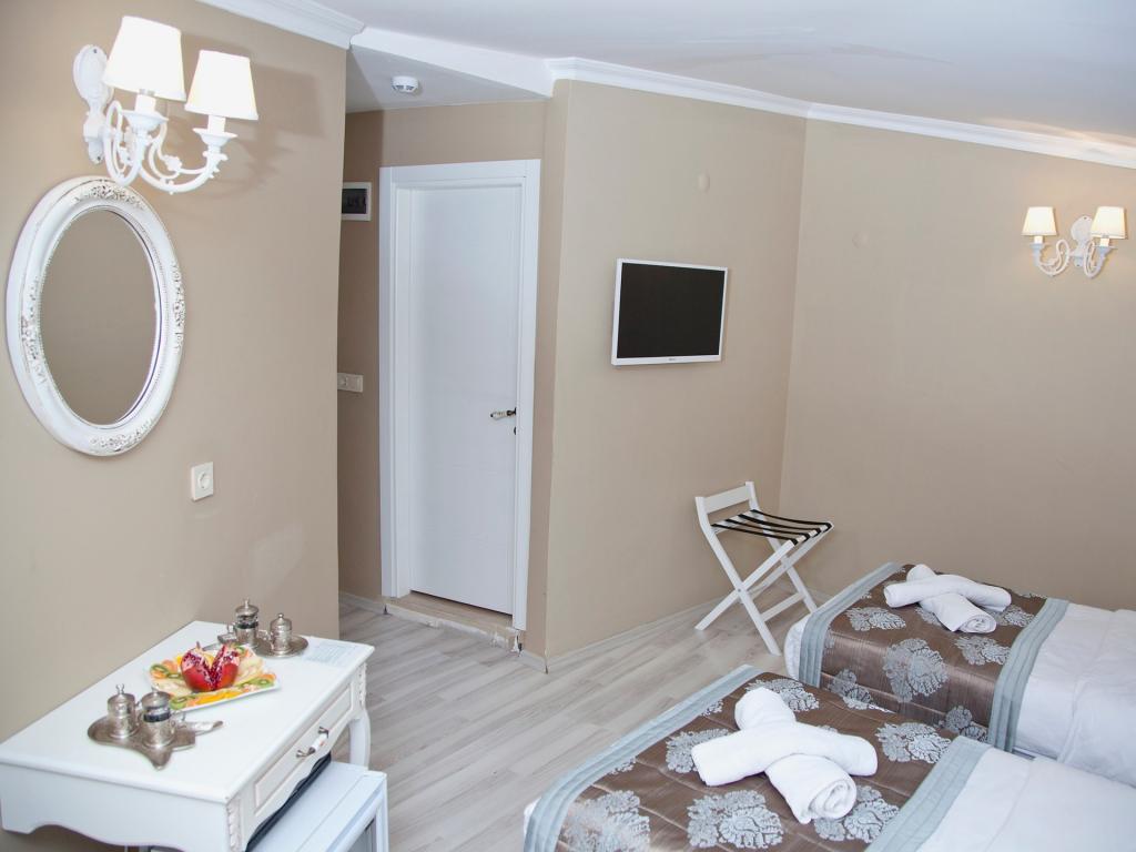 Standart Oda, Şehir Manzaralı (3 Kişilik)