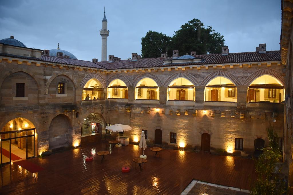 Merzifon Tarihi Taşhan Otel
