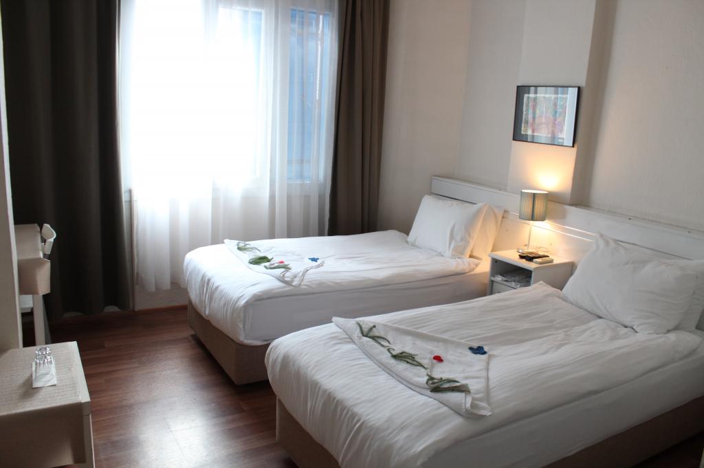 Twin,Şehir Manzaralı