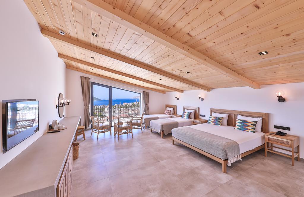 Teraslı Comfort Oda, Deniz Manzaralı, Balkonlu