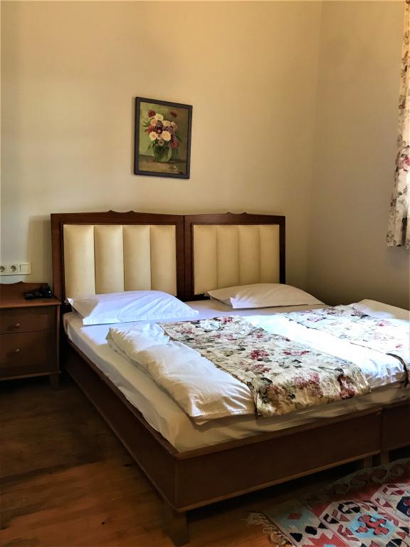 Standard Room, City View (3 Person)