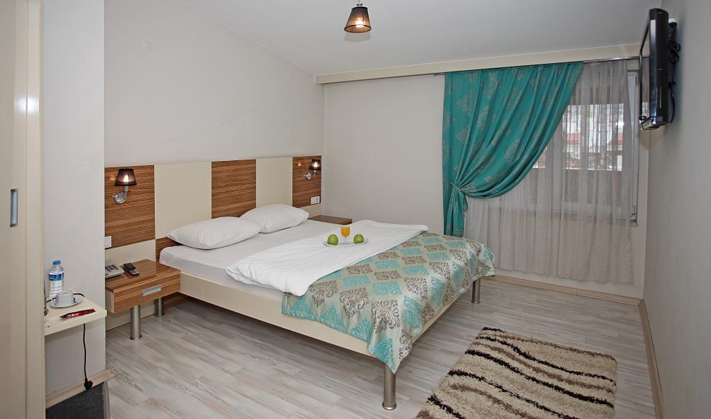Suite Room, City View