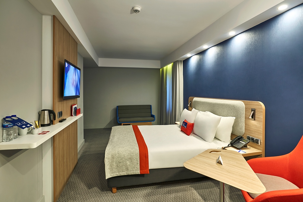 Standard Room, City View