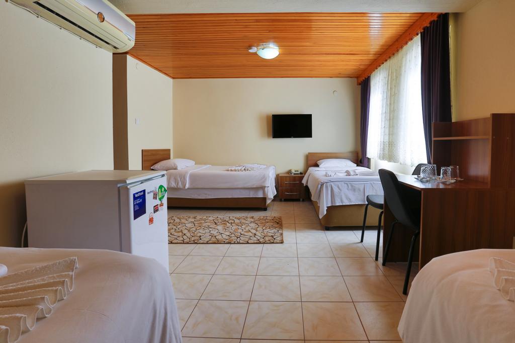 Standart Oda, Şehir Manzaralı (3 Kişilik)