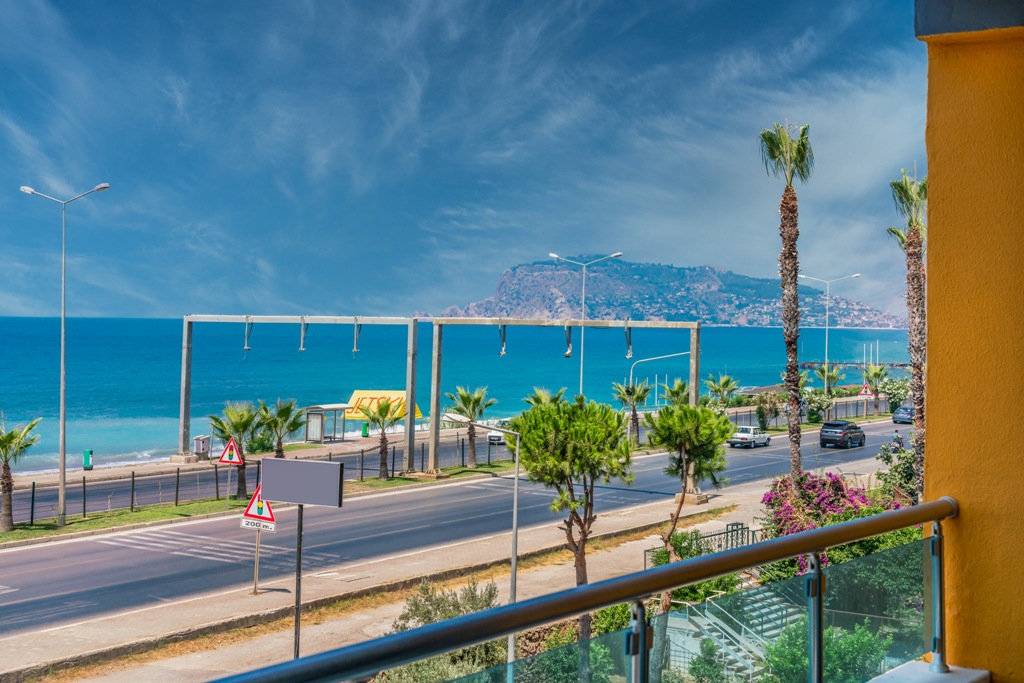 Standart Oda, Deniz Veya Kara Manzaralı (Balkonlu)