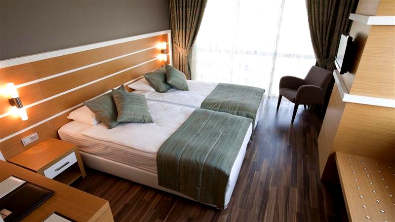 Standart Oda, Bahçe Manzaralı