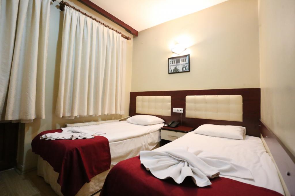 Twin Room (Balcony)
