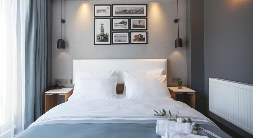 Standart Oda, Şehir Manzaralı