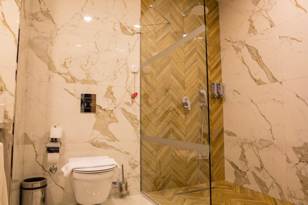 Aile Odası, Şehir Manzaralı