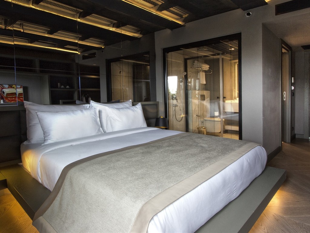 Deluxe Terrace Room, City View (Terrace)