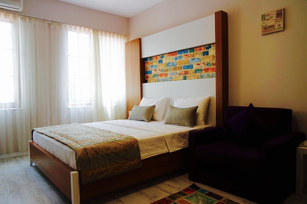 Apartment Flat, Land View