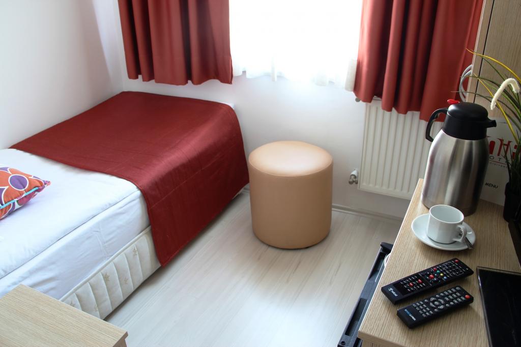 Standart Oda, Şehir Manzaralı (1 Kişilik)