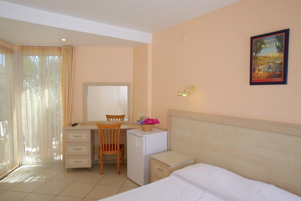 Standard Room, Garden View (Balcony)